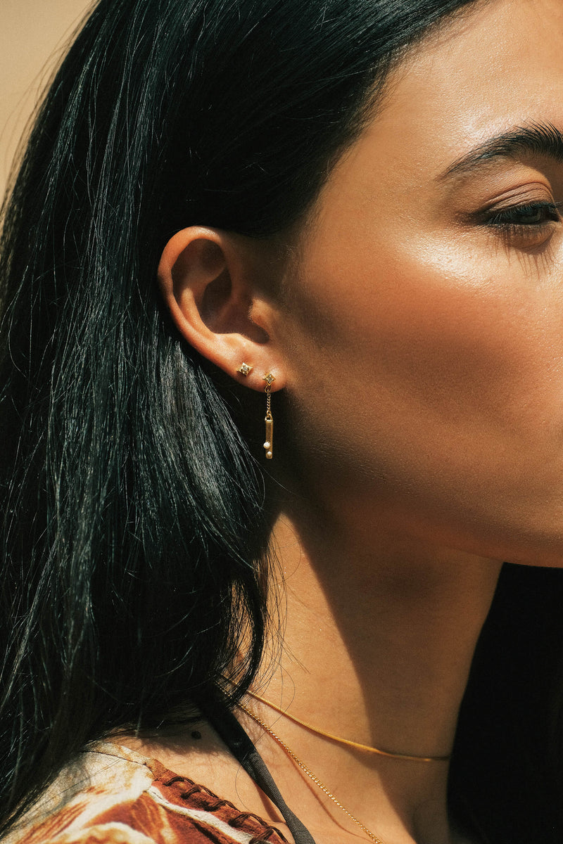 Pearl Bar Stud Earring - Silver