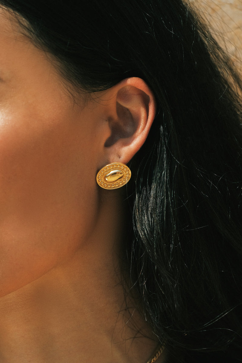 Couture Oversized Stud Oorbel - Goud