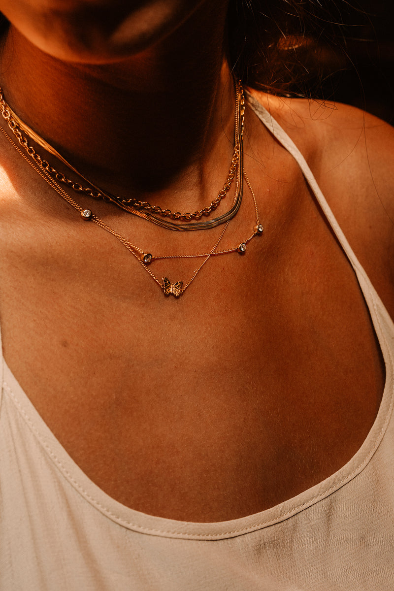 Minimal Chain Butterfly Necklace - Gold