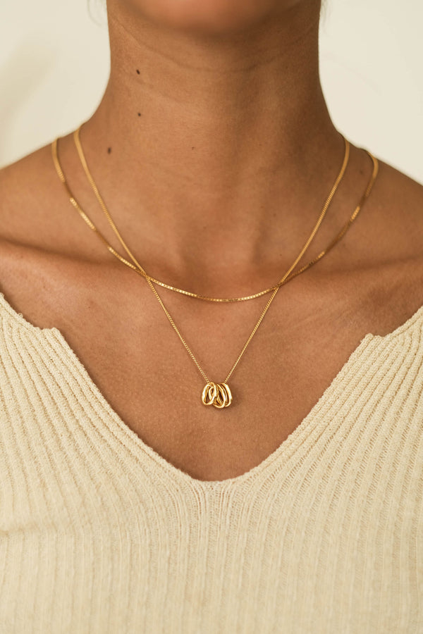 Three Is A Charm Ketting - Zilver