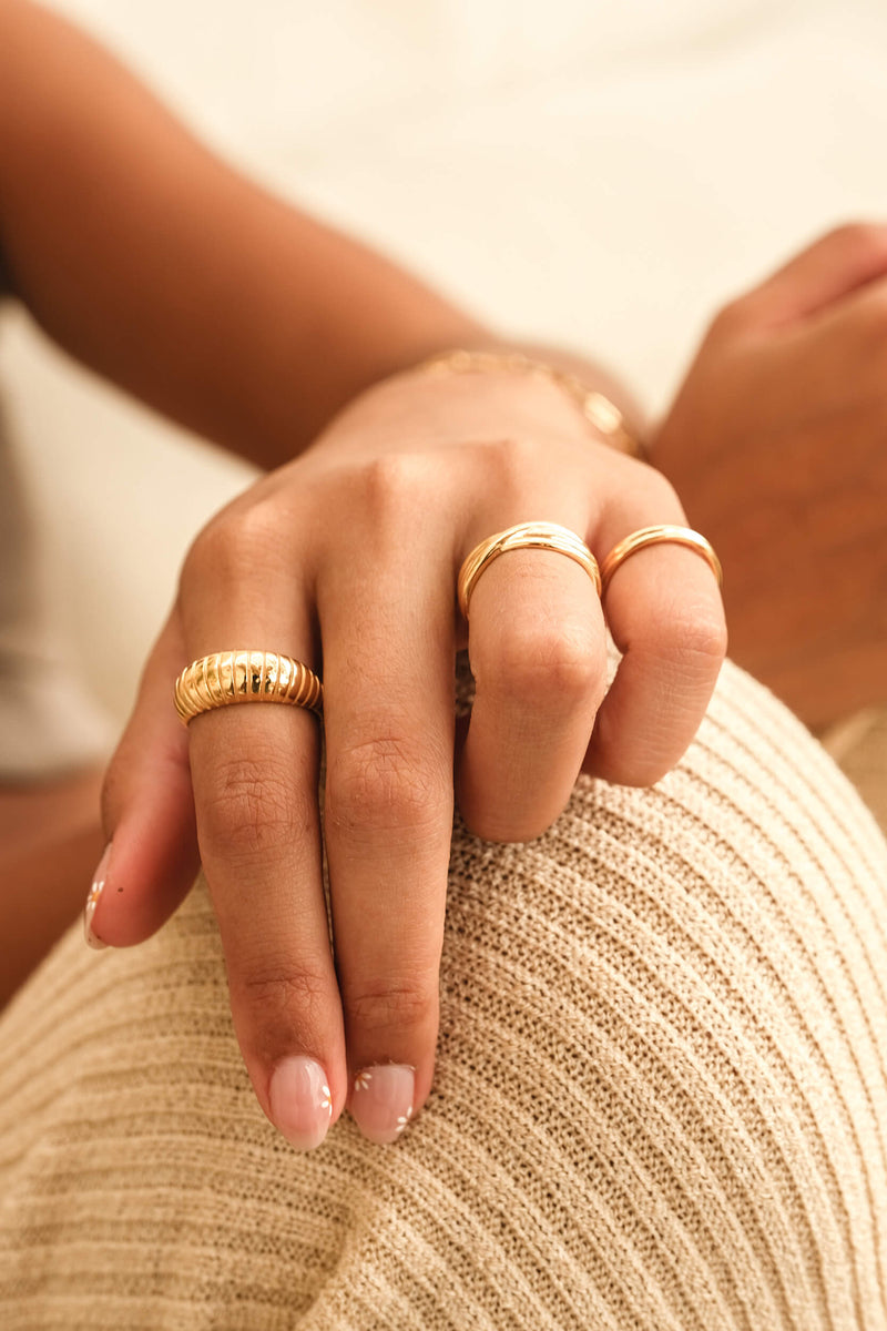 Striped Dome Ring - Goud