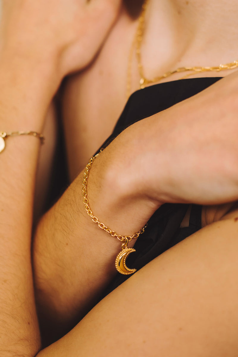 Crescent Moon Bracelet - Gold
