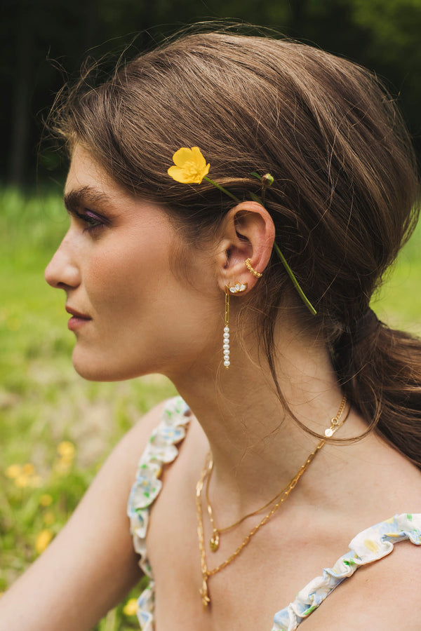 Halfway Pearl Earring - Gold