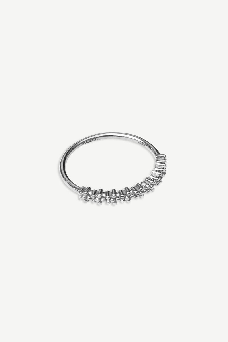 minimalistische-ring-zilver-tiny-flowers