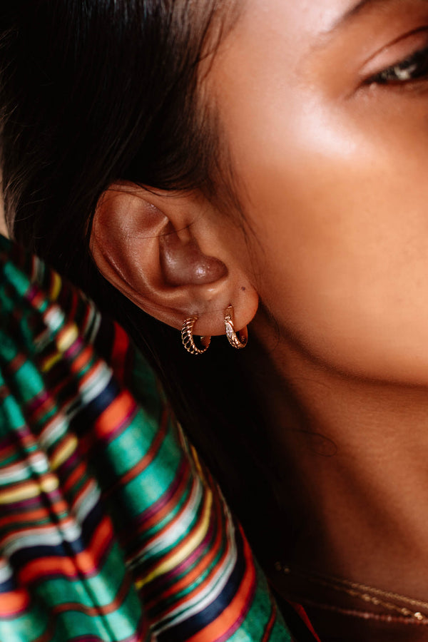 closeup-hoops-oorbellen