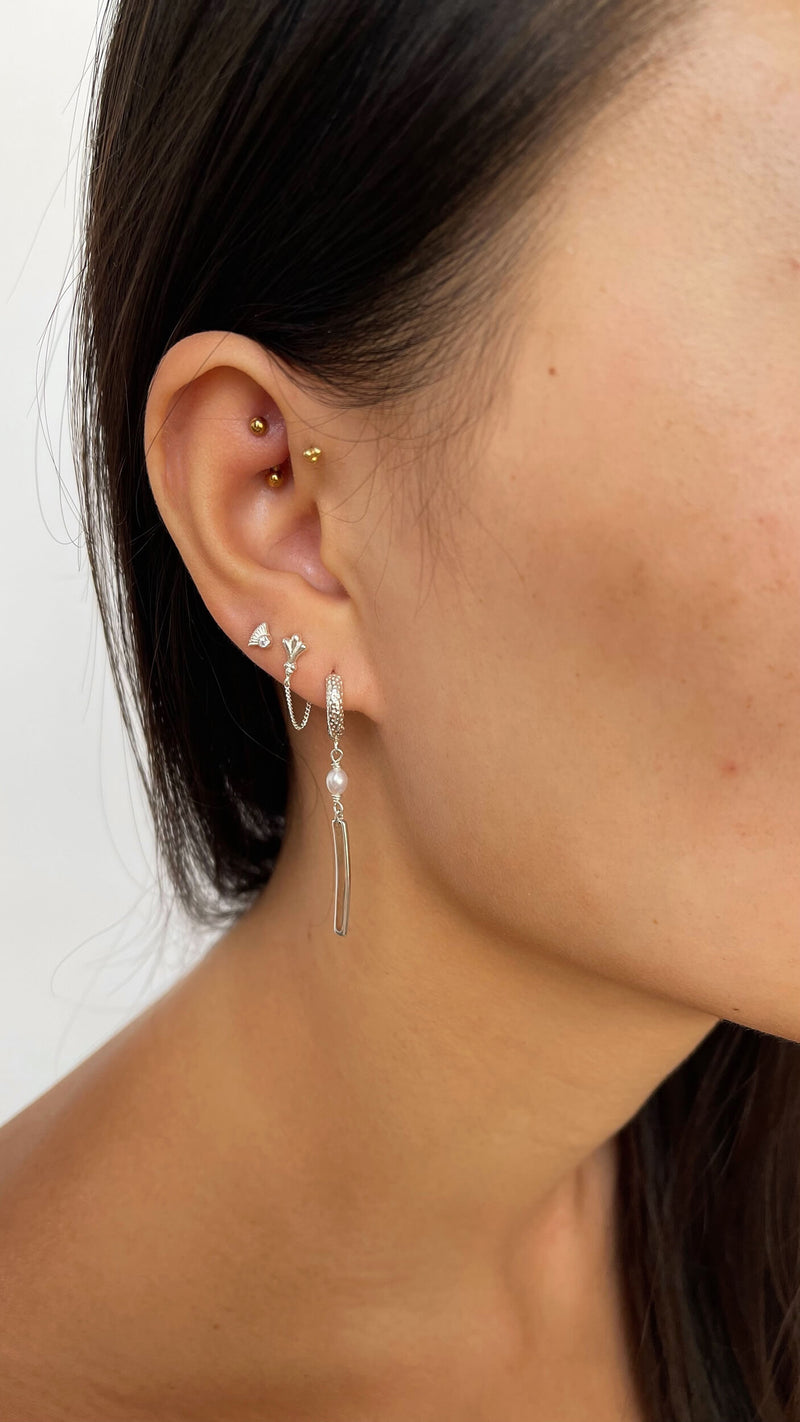 Dainty Fan Stud Earring - Silver