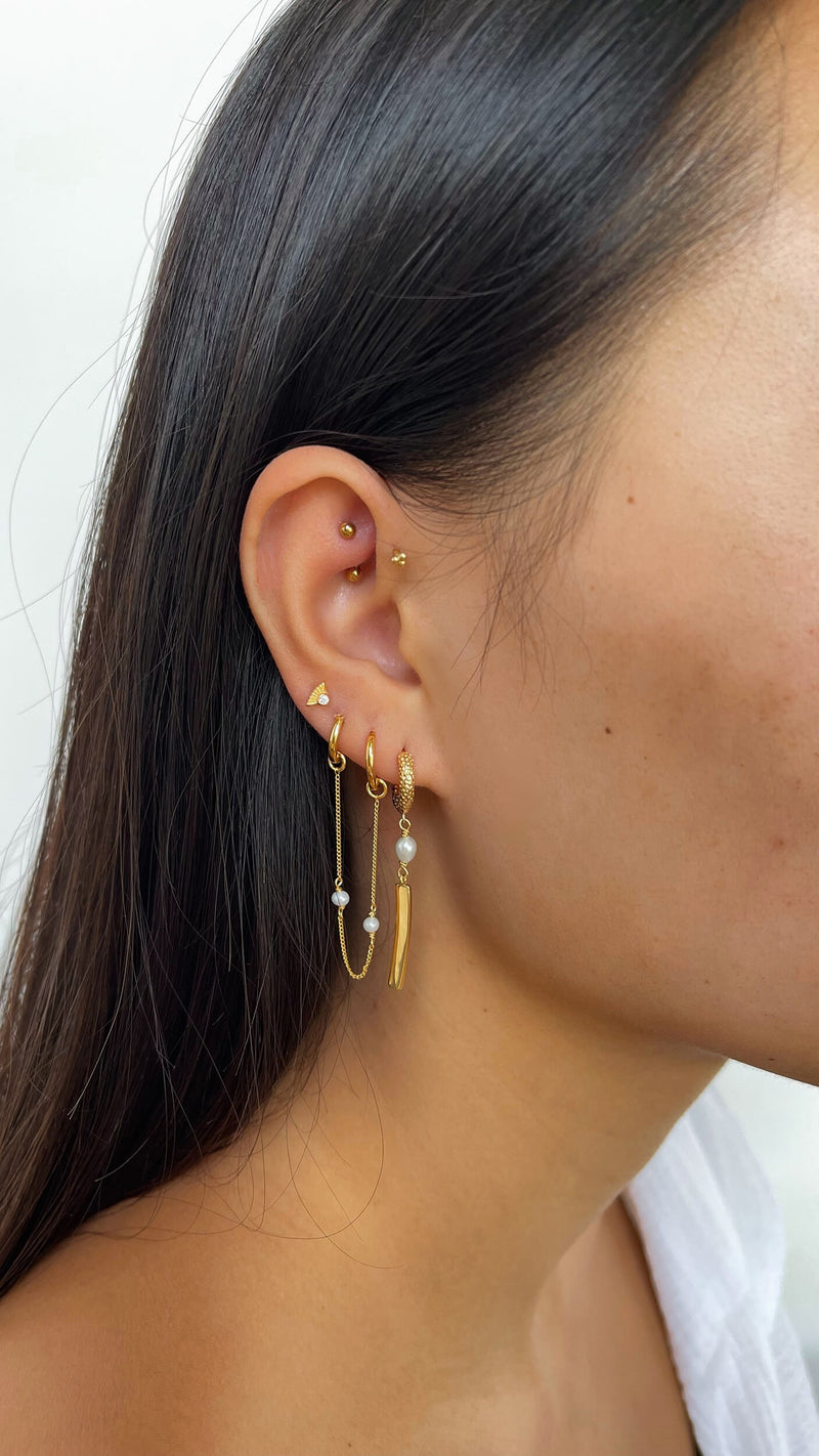 Hammered Pearl Bar Hoop Earring - Gold