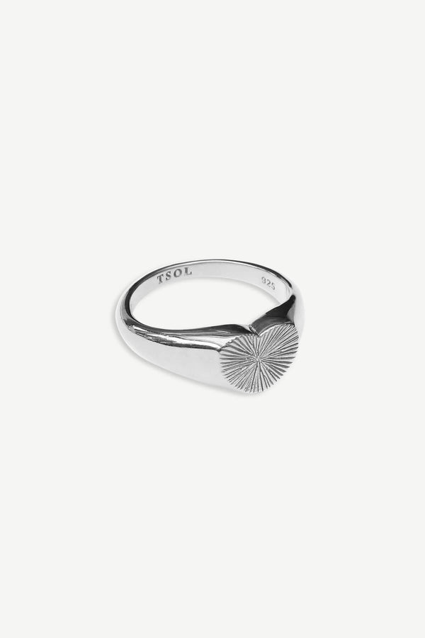 L'Amour Signet Ring - Silver